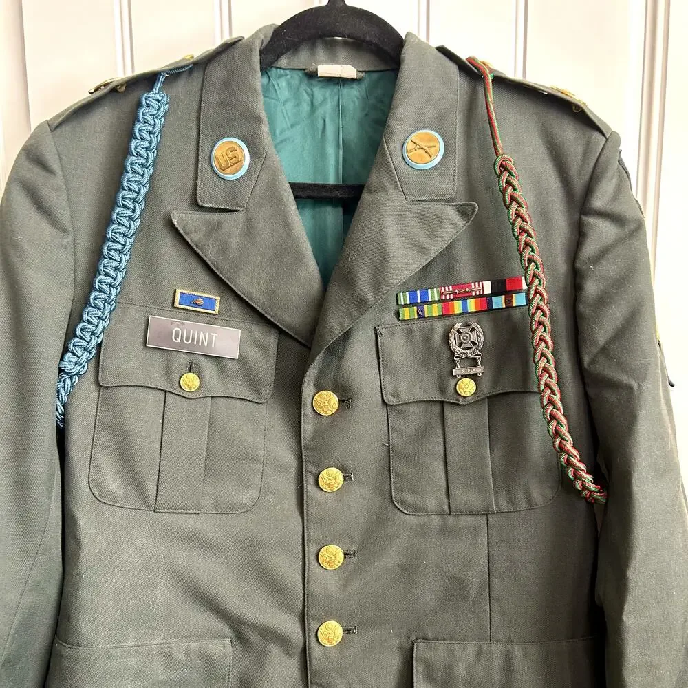 US Army Class A Green Dress Jacket 40R Specialist 7th Infantry Medals Pins Named
